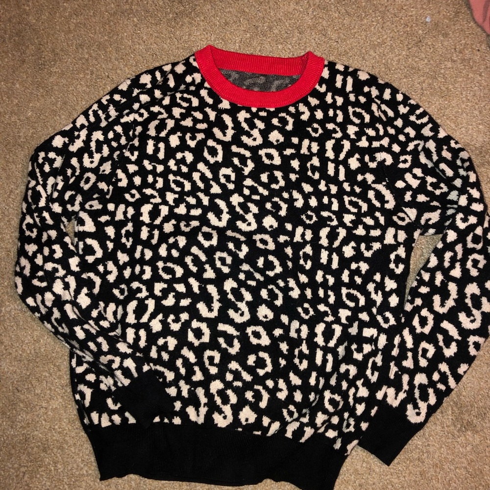 Xs sweater
